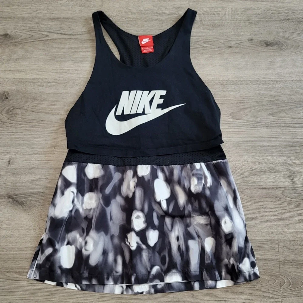 Nike Womens Racerback Layered Active Tank Top Black White Abstract Print Size M‎